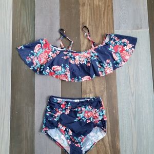 Bikini two pieces NWT padded top floral bikini